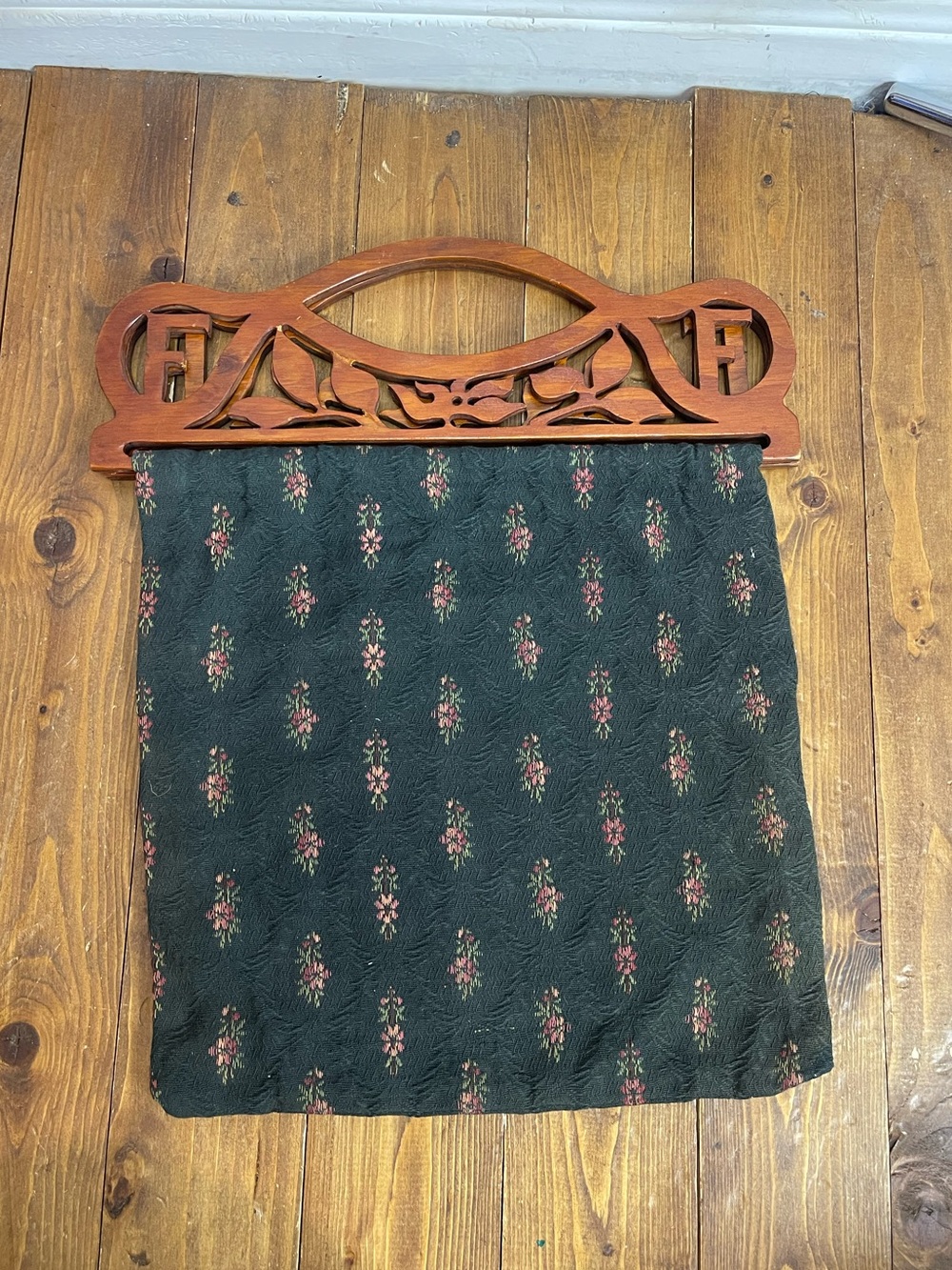 Vintage wooden handle purse